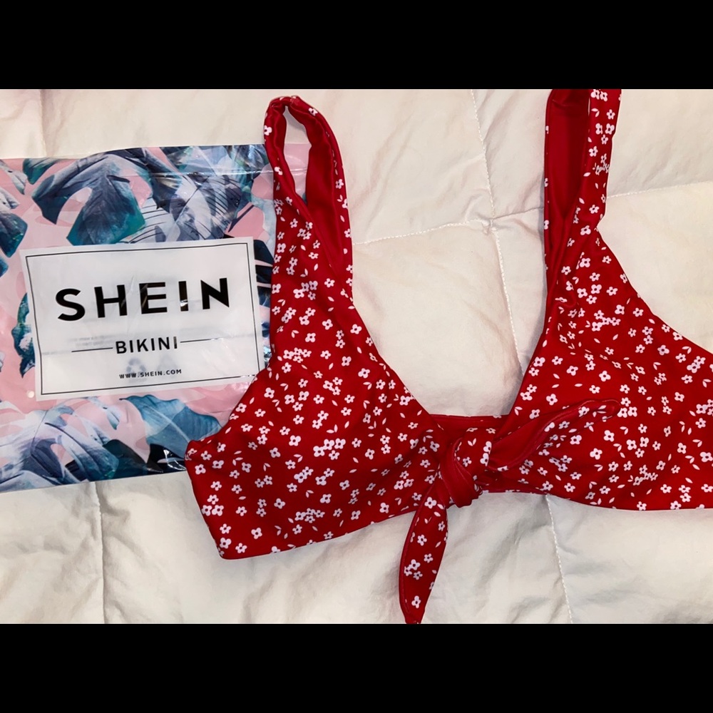 Shein Floral Tie Bikini Top